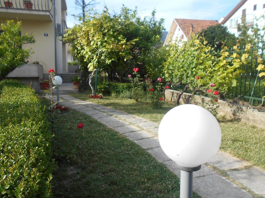 Apartment Cherry Kaštela Exteriér fotografie