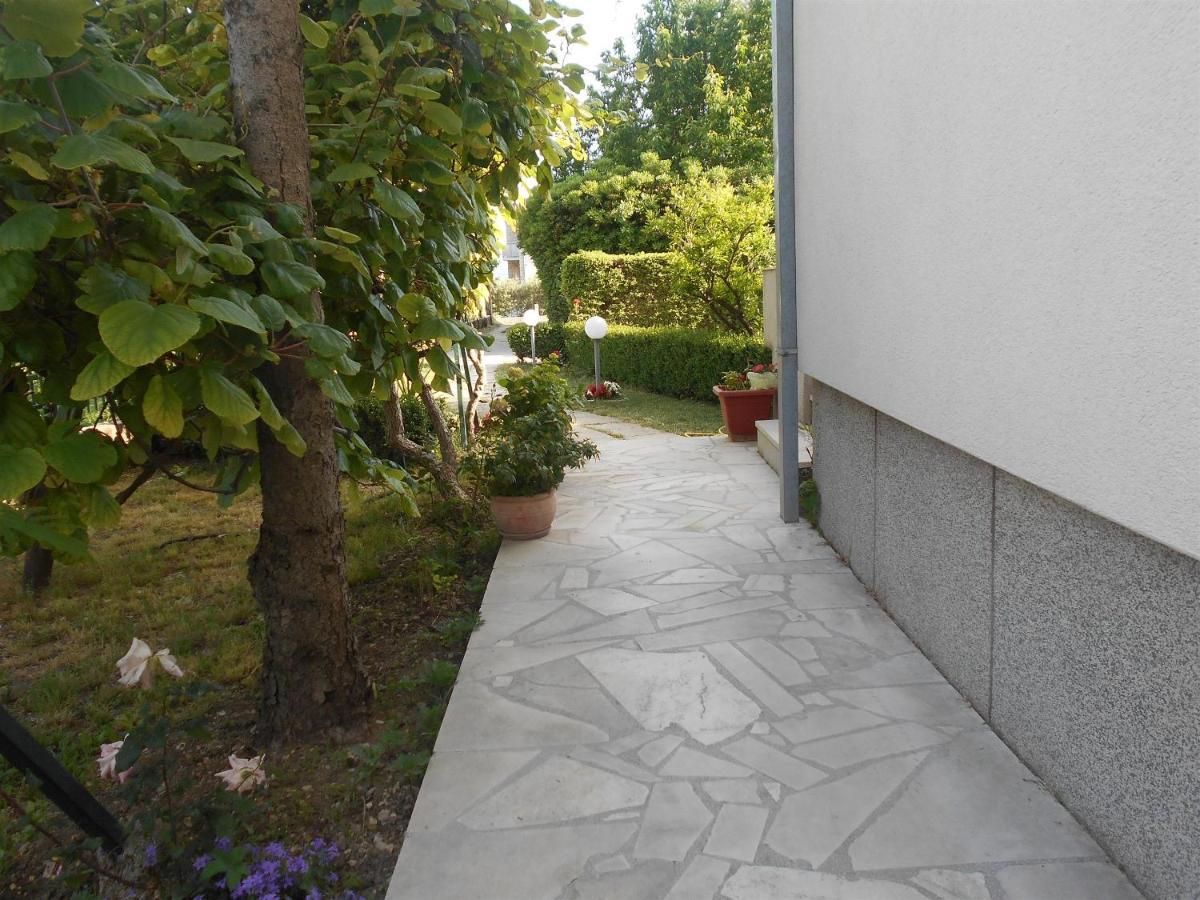 Apartment Cherry Kaštela Exteriér fotografie
