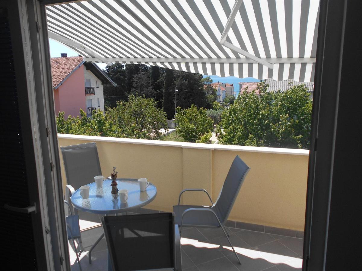 Apartment Cherry Kaštela Exteriér fotografie